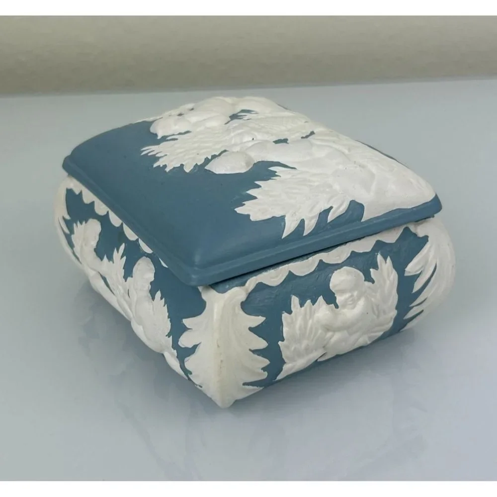 Vintage 1970s Hand Painted Ceramic Lidded Trinket Box Cherubs Angels Blue White